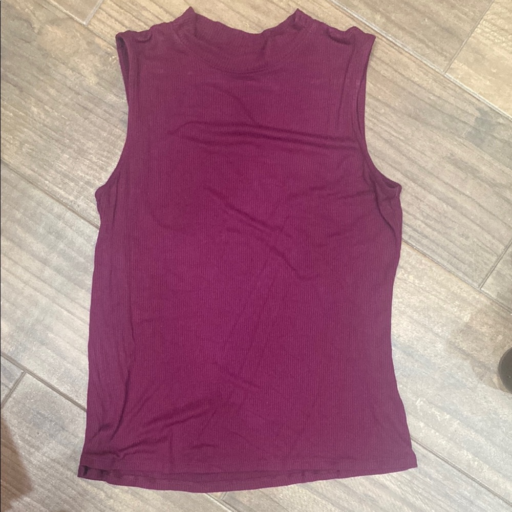 Fitted mock neck Red Sleeveless Tank Top and Black sleeveless Tank top